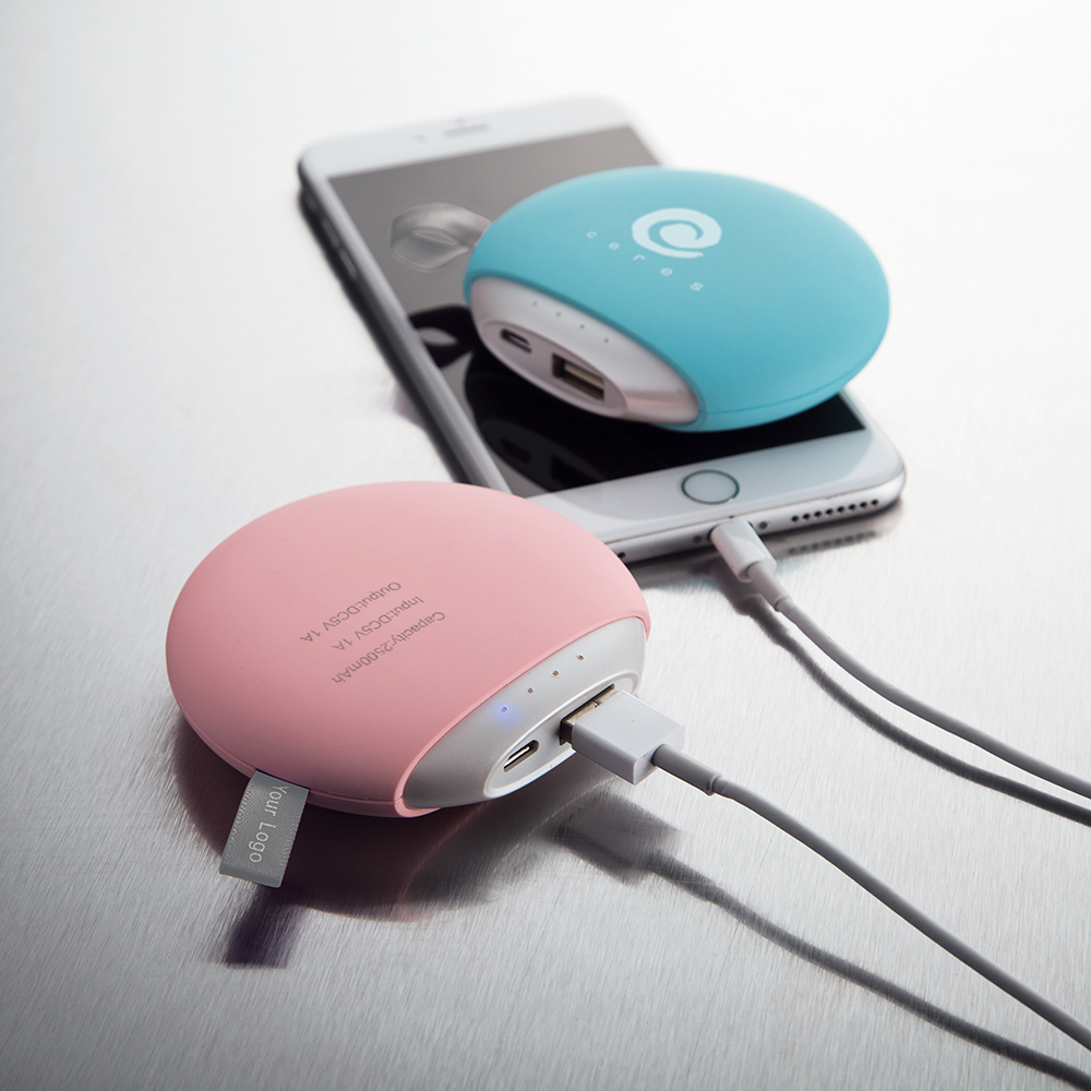TomaxUSA :: Power Banks :: 2,500mAh thin, round power bank